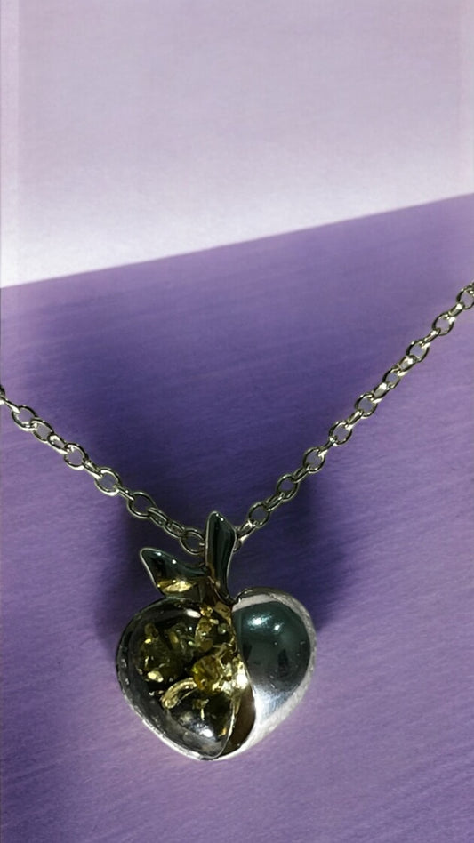 سلسال قلب اخضر