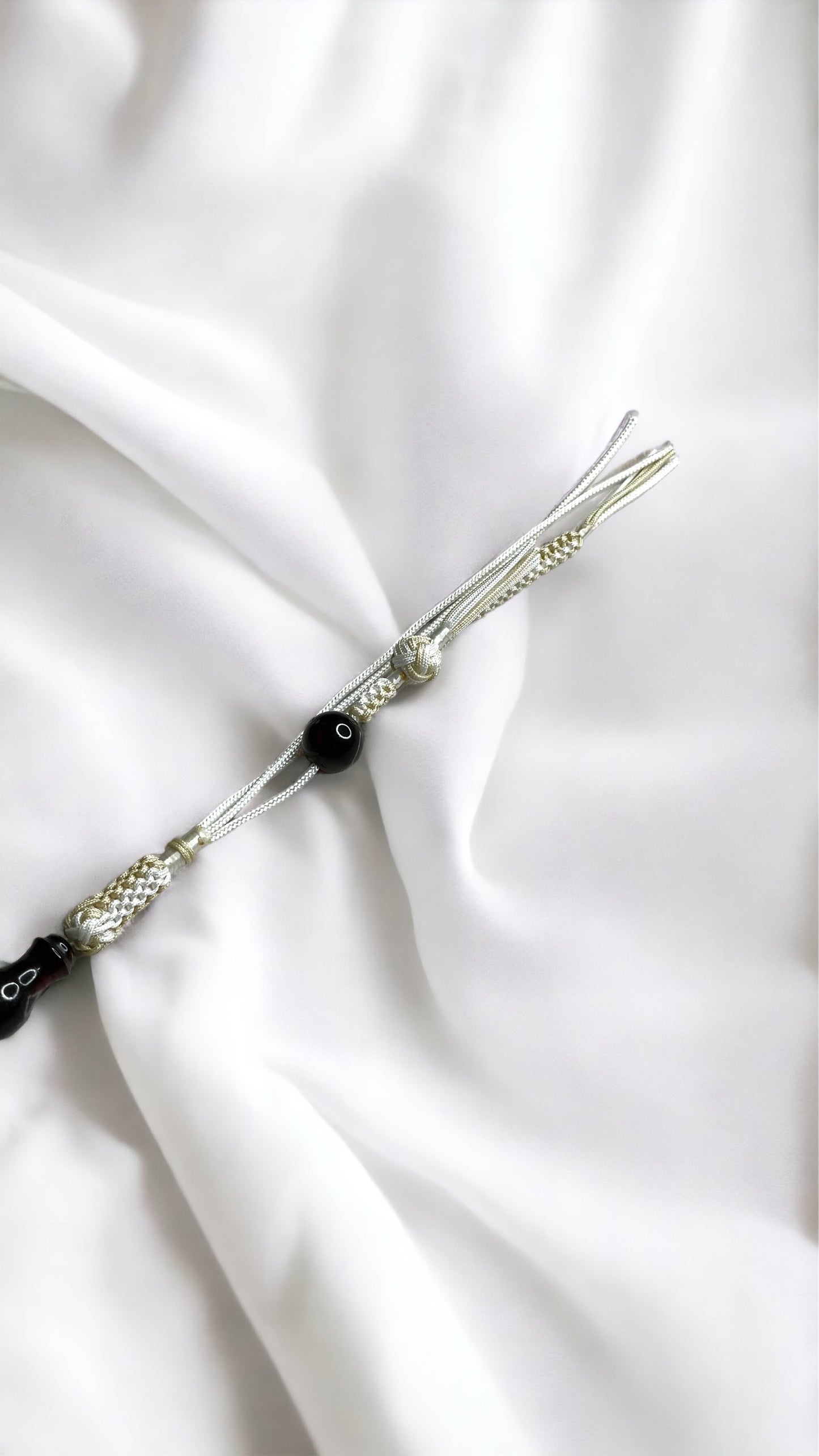 مسباح كهرمان احمر كرزي