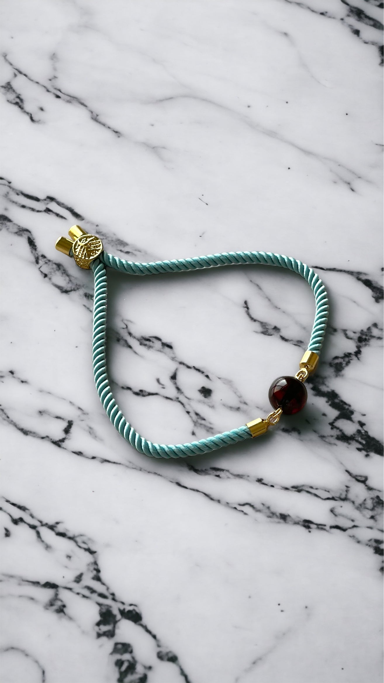 اسوارة الكهرمان